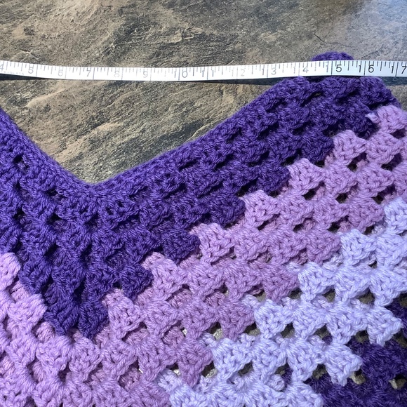Beautiful hand made crocheted purple Poncho ONE SIZE - Picture 5 of 11